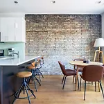 Lakeview 2Br Nr L Nr Wrigley Field Chi-337