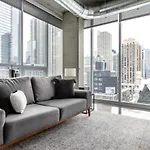 River N 1Br W Gym Pool Nr L Stop Beach Chi-355