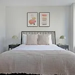 Lakeview Studio W Pool Gym Nr Lincoln Park Chi-712