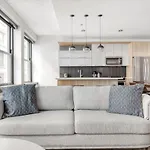 Loop 2Br W Gym Pool Wd Nr Willis Tower Chi-830