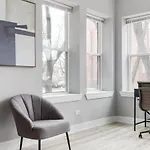Edgewater 2Br Nr Loyola Red Line Chi-905