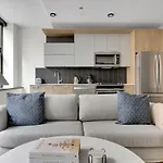 Loop 2Br W Gym Pool Wd Nr Willis Tower Chi-832