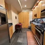 Beautiful Studio Great Location!