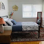 Roger\'S Park 2 Bedroom Spacious With Free Parking