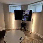Modern 3 Bedroom Close To Downtown * Chicago