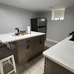 Modern 3 Bedroom Close To Downtown * Chicago