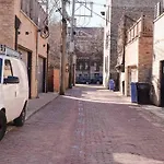 Lincoln\'S Guesthouse-Brand New & Amazing Location!