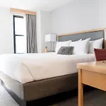 Saint Clair - Magnificent Mile 4*