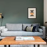 Gold Coast Studio Nr L Nr Mariano Park Chi-129