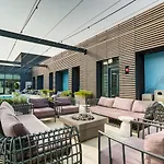 W Loop Studio W Pool Gym Lounge Nr L Chi-749