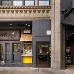 2Br Bright & Cozy Apartment - Hubbard 2