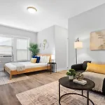 Stylish And Functional Studio Apartment - Brompton 61-66 Rep