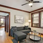 Apartment Warm & Inviting 2br - Fullerton 1b *