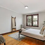 Warm & Inviting 2br - Fullerton 1b Apartment *