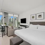 Level - Fulton Market Hotel Chicago