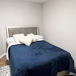 Lovely 2-Bedroom Unit Near Beach And Museum