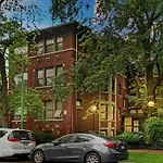 Stunning 3Br Chicago Apt Close To Shopping Center
