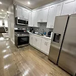 Exec Lux Home Wth 3 Level,6 Bdrms/3Bth & 2 Kitchen