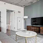 River N 1br W Gym Pool Lounge Nr L Chi-817 Apartment