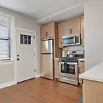 Comfortable 2Br Chicago Apt - Sunnyside 2F