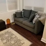 Nice And Cozy. Sleeps 5.