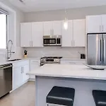Holiday home Stunning #2 - Downtown River North