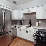 Mtm Fully Furnished Rental In Old Town - 2 Beds