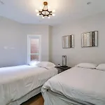 Immaculate Brand New Penthouse Holiday home *