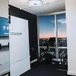 Stunning Panoramic Chicago Views & Free Parking