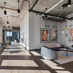 Fulbrix Bright Designer Apartments With West Loop Views