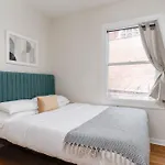 Bucktown 2Br Apartment Near The 606