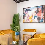 Spacious 4Br Gold Coast Duplex With Jacuzzi In The Bedroom