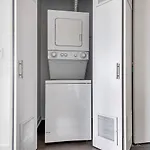 River West 2Br W Gym Firepits Nr L Stop Chi-1025