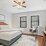 Roomy & Inviting 3Br Chicago Apartment - 53Rd St 2E