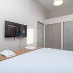 Bright 2br With Gym And Optional Parking Near Soldier Field, Museum Campus, Mccormick Place