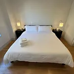 Luxe Urban Retreat Near United Center