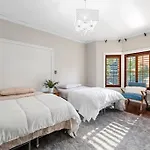 Lavish Mini Mansion Near Sox & Lake