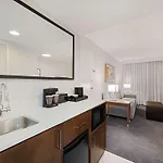 Hotel Embassy - Downtown River North Chicago