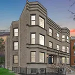 The Brown House - A Luxurious Uchicago Campus Stay