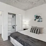 2Br Luxury River North Apartment With Wonderful Views