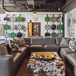 2Br Vibrant South Loop Apartment