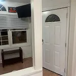 Hollywood Rentals Llc