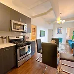 Cozy 420-Friendly 3Br City Retreat Near Mccormick Place, Grant Park And Soldier Field