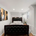 Chicago Treasure 4 Bed Getaway