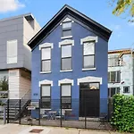 Chicago New 2Br Home W 3 Beds And Highspeed Internet