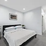 Lavish 3 Bed Near Hyde Park
