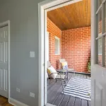 Kenwood Apartments, Downtown Hyde Park