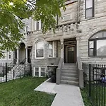 Romantic 3 Bed Home In The Heart Of The Park