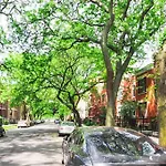 Spacious & Stylish Home At The Heart Of Wicker Park
