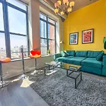 Spacious South Loop 2Br Apartment Near Mccormick Place, Soldier Field & Downtown Chicago